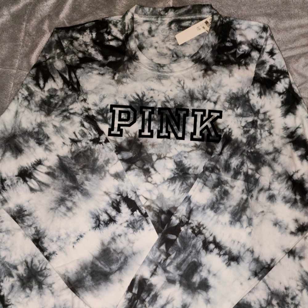 VS Pink Top